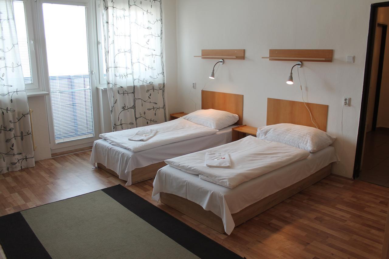 Hostel Turist Zvolen Buitenkant foto